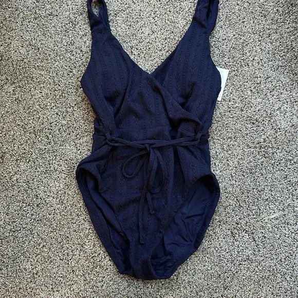 NWT Andie “The Belmar” Navy Eyelet One Piece, Size 10 - Picture 12 of 13